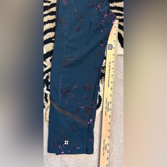 Sweaty Betty Women's Activewear Zero Gravity 7/8 Leggings Midnight Teal Daisy XS - Picture 9 of 9